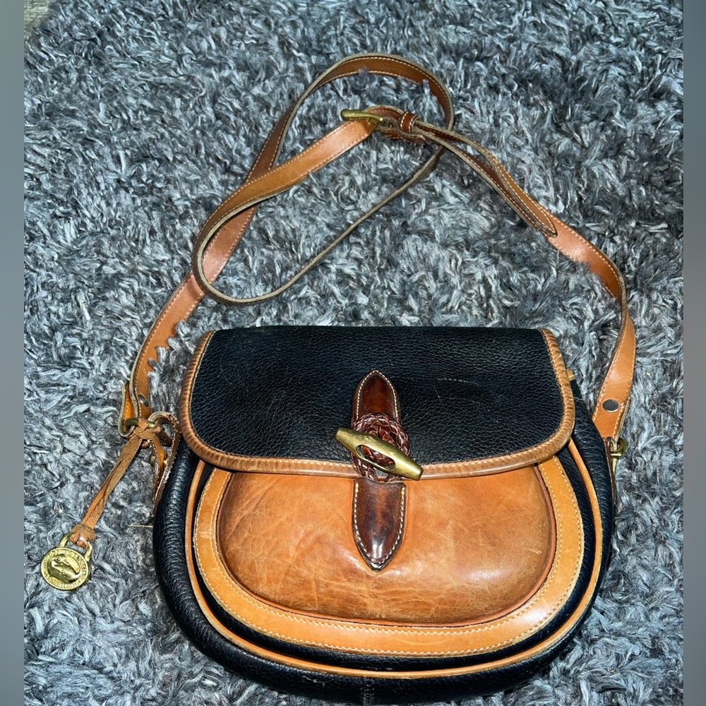 80s Black Vintage Dooney & Bourke Toggle Leather Purse